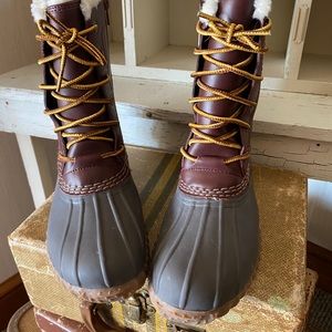 American Eagle duck boots